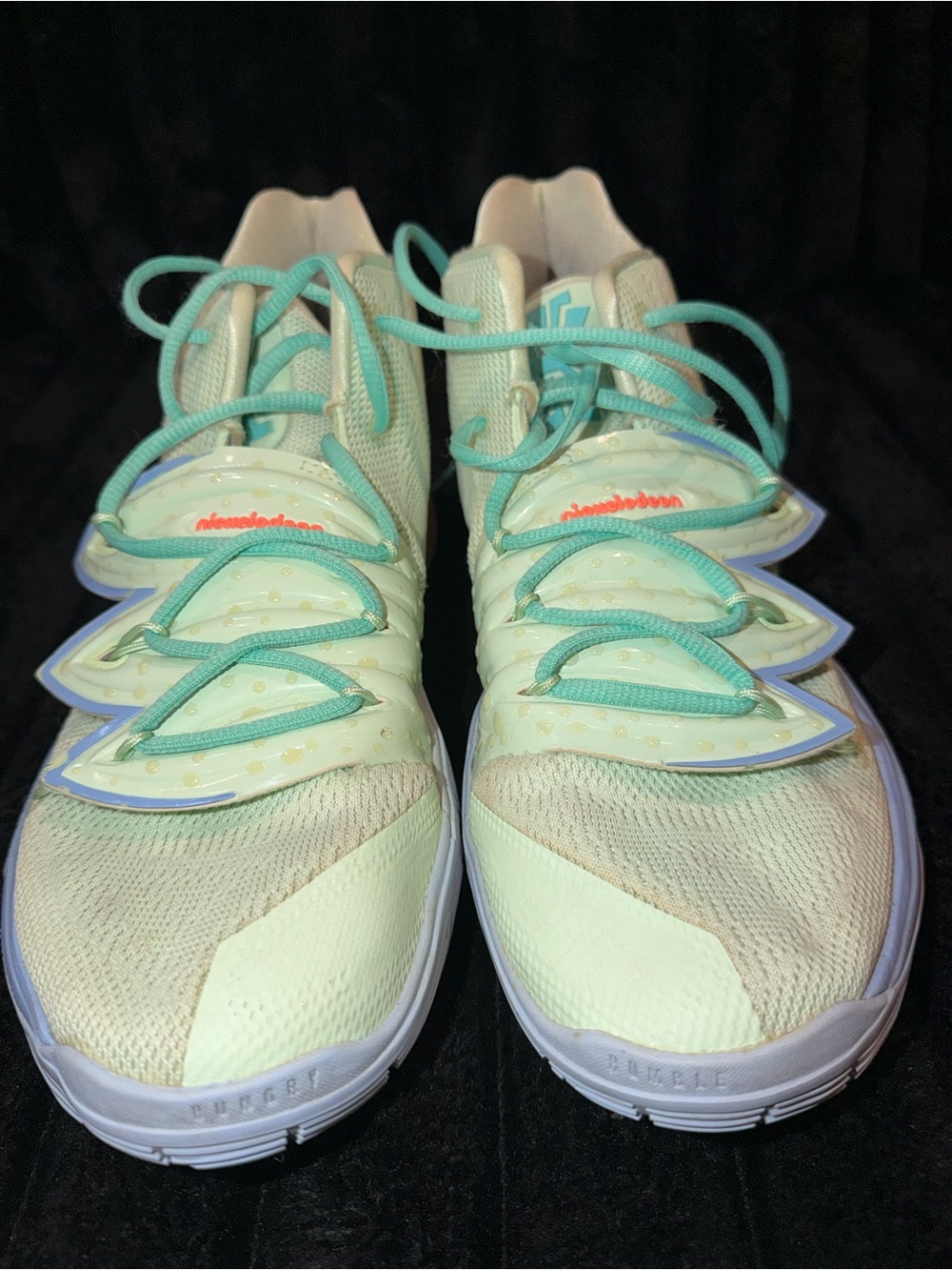 Nike SpongeBob SquarePants x Kyrie 5 Squidward